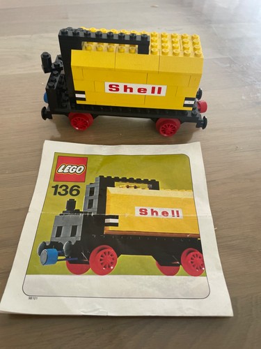 Lego set 136 tanker wagon - tanker,